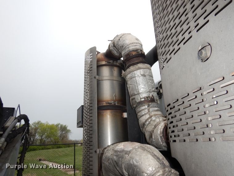 image for item DI6526 2013 Mack LE600  refuse truck