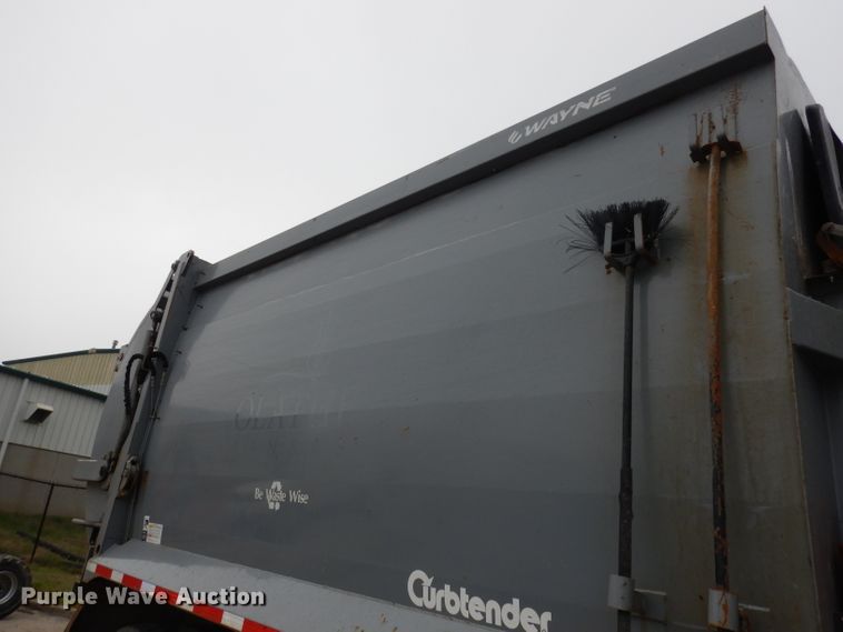 image for item DI6526 2013 Mack LE600  refuse truck