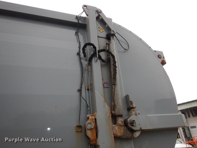 image for item DI6526 2013 Mack LE600  refuse truck