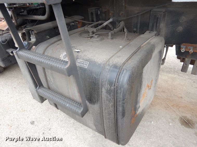 image for item DI6526 2013 Mack LE600  refuse truck