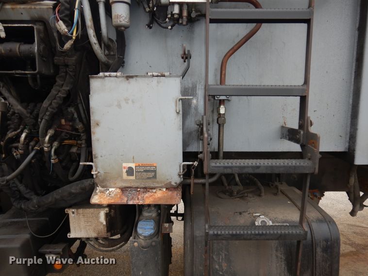 image for item DI6526 2013 Mack LE600  refuse truck