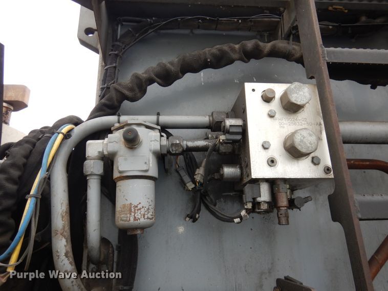 image for item DI6526 2013 Mack LE600  refuse truck