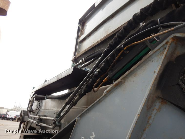 image for item DI6526 2013 Mack LE600  refuse truck