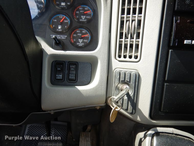 image for item DI6542 2008 International WorkStar 7300  dump truck