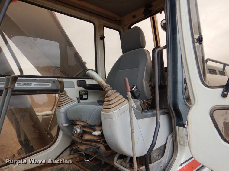 image for item DJ0440 2000 Link-Belt  2800 Quantum  excavator