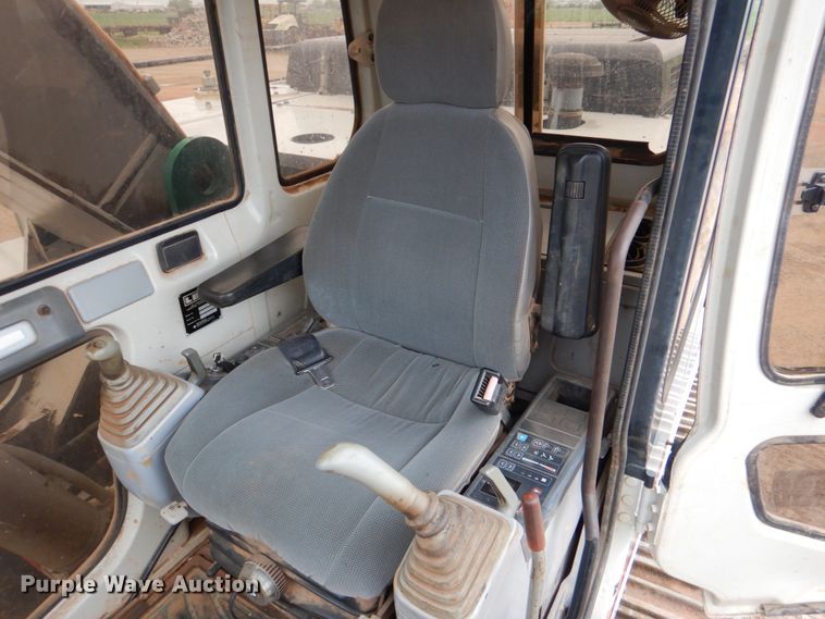 image for item DJ0440 2000 Link-Belt  2800 Quantum  excavator