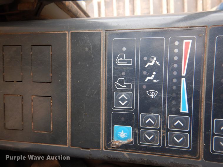 image for item DJ0440 2000 Link-Belt  2800 Quantum  excavator