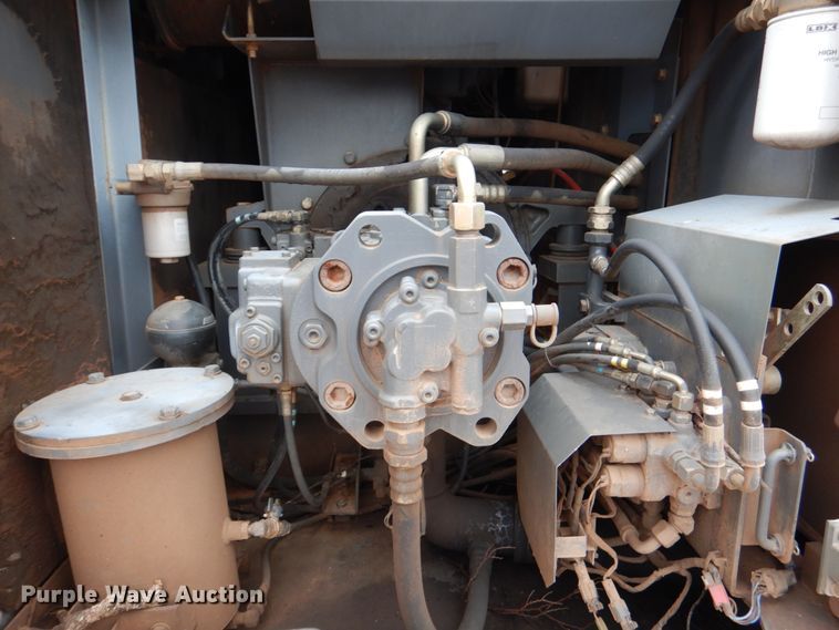 image for item DJ0440 2000 Link-Belt  2800 Quantum  excavator