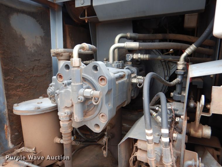 image for item DJ0440 2000 Link-Belt  2800 Quantum  excavator