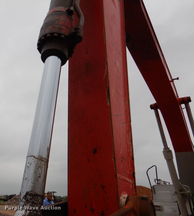 image for item DJ0440 2000 Link-Belt  2800 Quantum  excavator