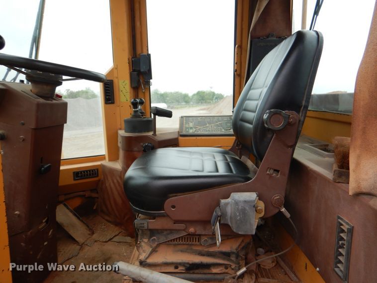 image for item DJ0441 Case 821B  wheel loader