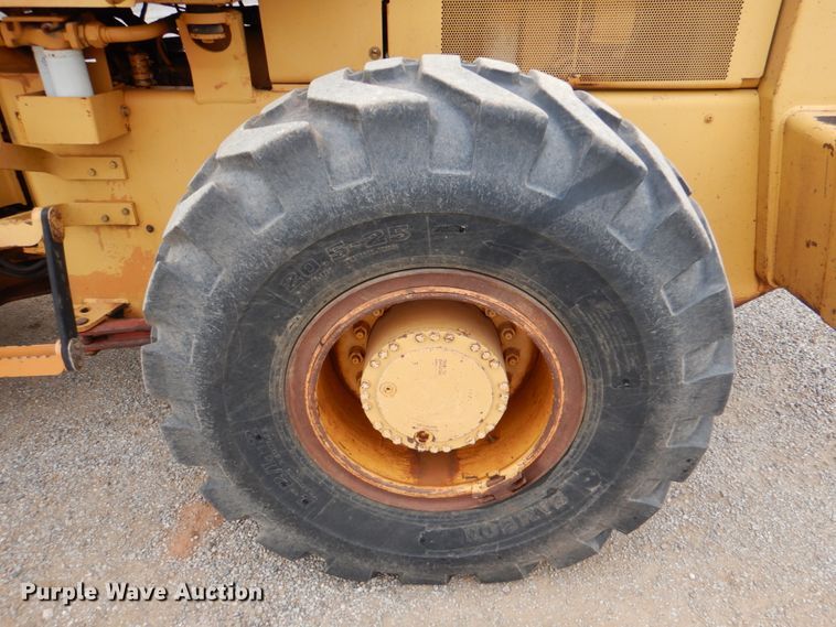image for item DJ0441 Case 821B  wheel loader