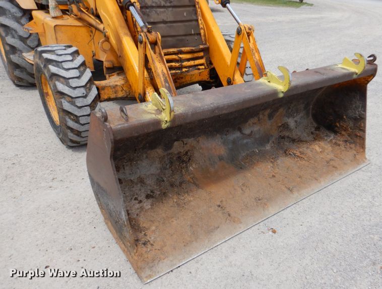image for item DJ0442 JCB 215  backhoe