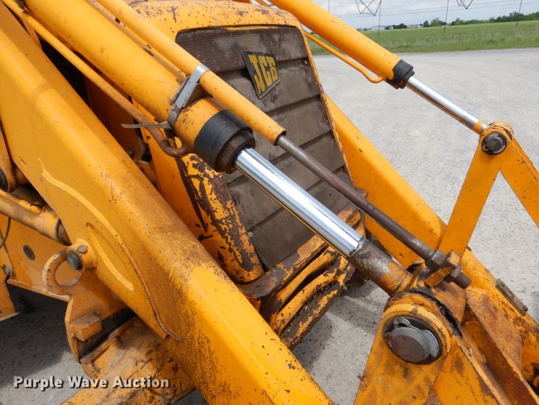 image for item DJ0442 JCB 215  backhoe