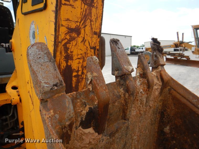 image for item DJ0442 JCB 215  backhoe