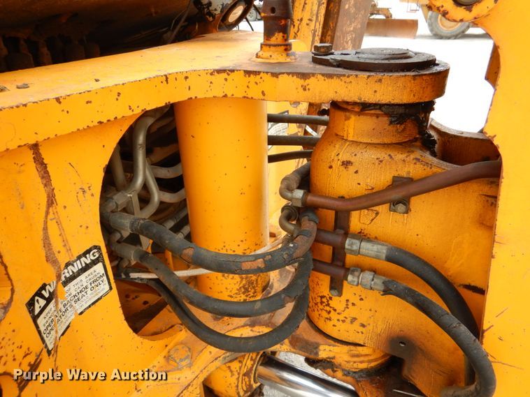 image for item DJ0442 JCB 215  backhoe