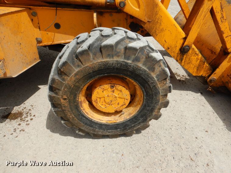 image for item DJ0442 JCB 215  backhoe
