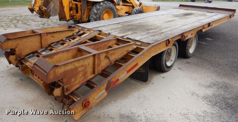 image for item DJ0443 2001 Belshe DT255  equipment trailer