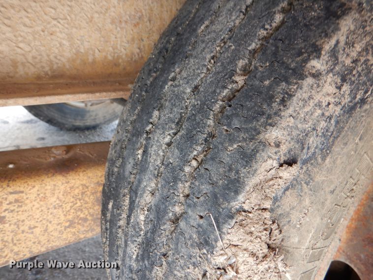 image for item DJ0443 2001 Belshe DT255  equipment trailer