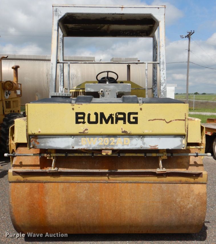 image for item DJ0444 1990 Bomag BW202AD  double drum roller