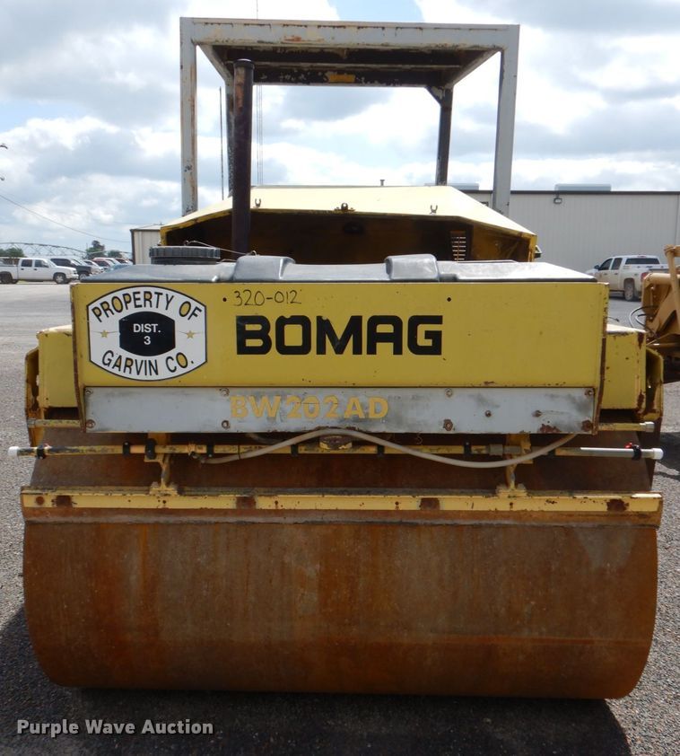 image for item DJ0444 1990 Bomag BW202AD  double drum roller