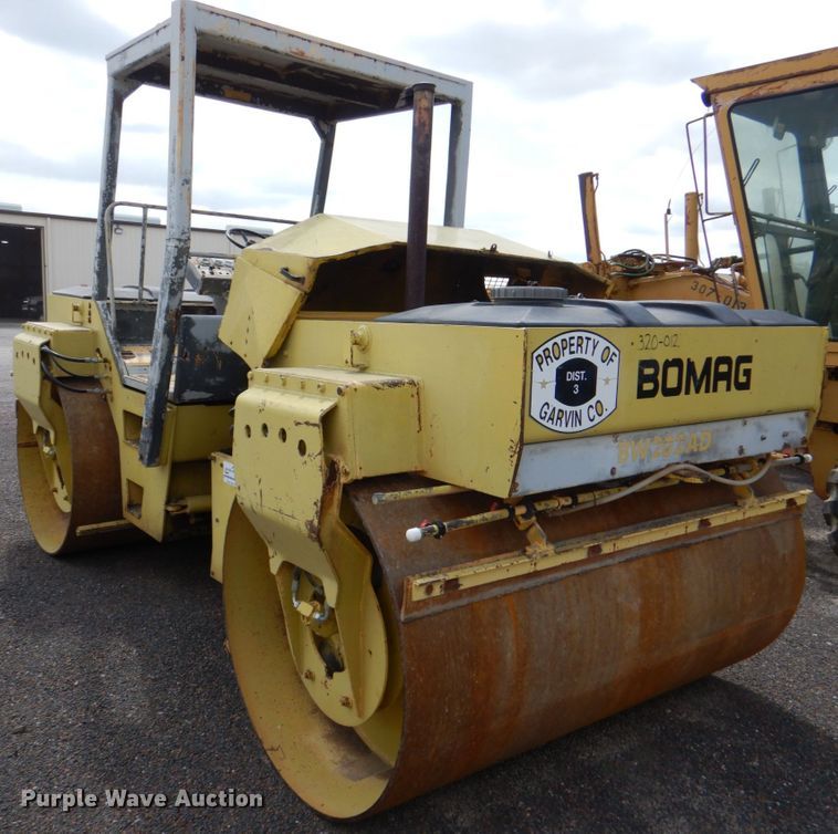 image for item DJ0444 1990 Bomag BW202AD  double drum roller