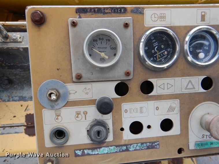 image for item DJ0444 1990 Bomag BW202AD  double drum roller