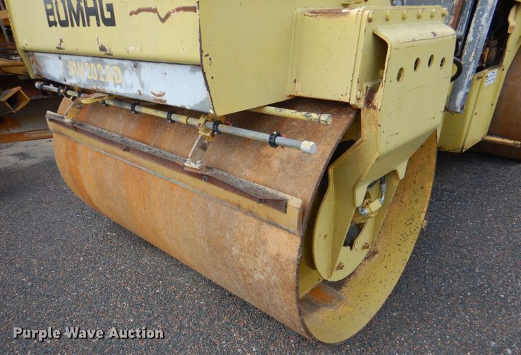 image for item DJ0444 1990 Bomag BW202AD  double drum roller