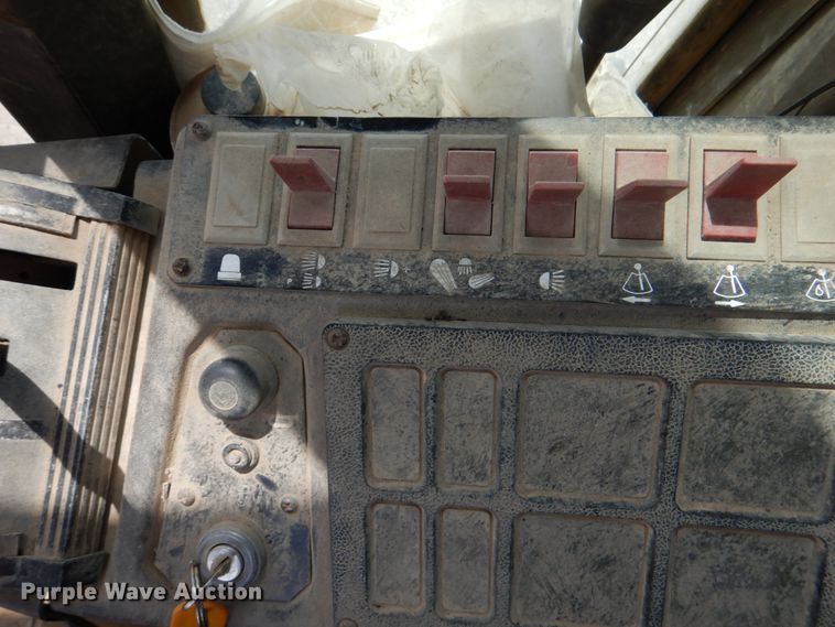 image for item DJ0445 1986 Champion 710A  motor grader