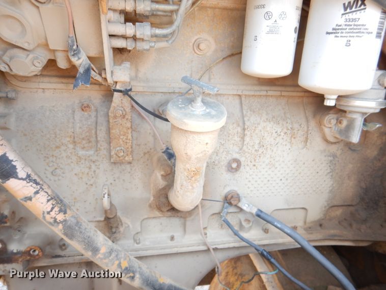 image for item DJ0445 1986 Champion 710A  motor grader