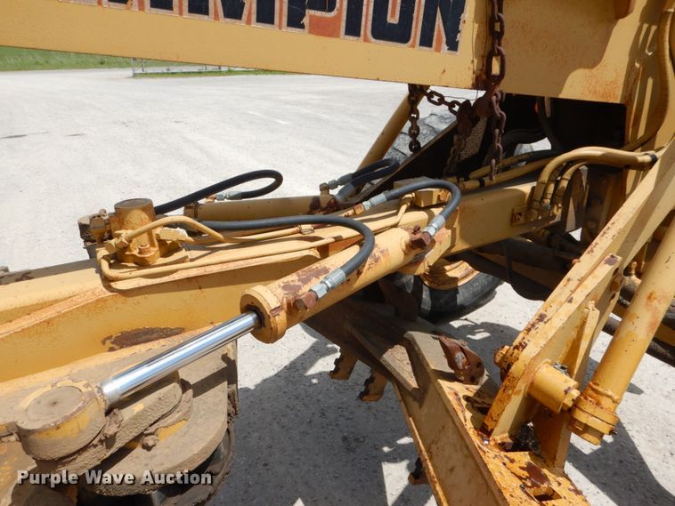 image for item DJ0445 1986 Champion 710A  motor grader