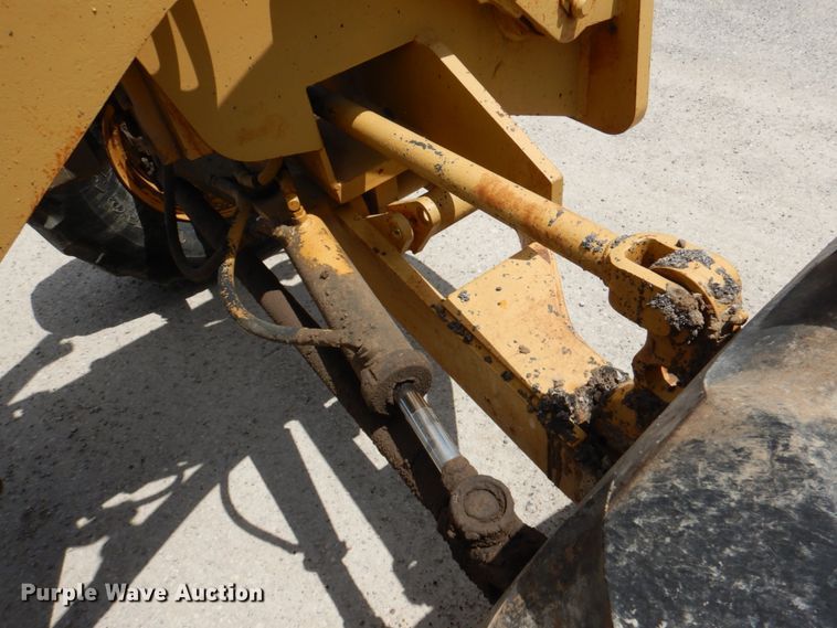 image for item DJ0445 1986 Champion 710A  motor grader