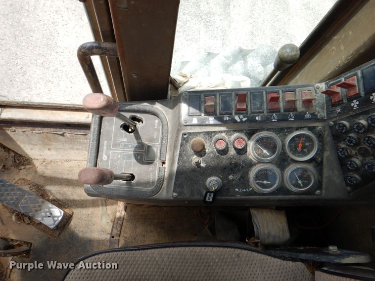 image for item DJ0446 1998 Champion 720A  motor grader