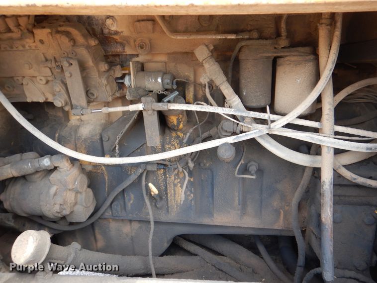 image for item DJ0446 1998 Champion 720A  motor grader