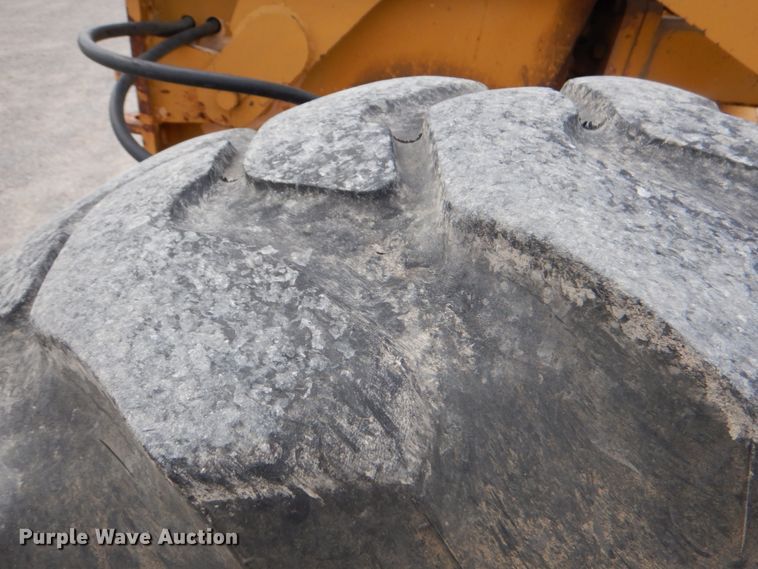 image for item DJ0446 1998 Champion 720A  motor grader