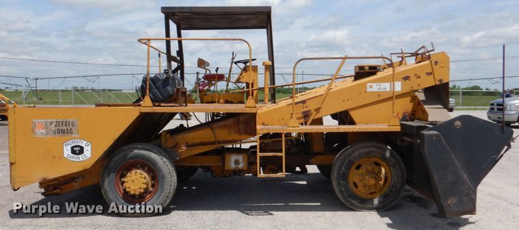 image for item DJ0447 Koehring K  chip spreader