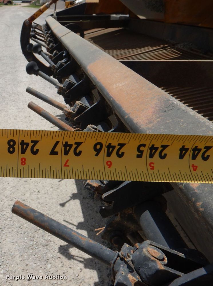 image for item DJ0447 Koehring K  chip spreader