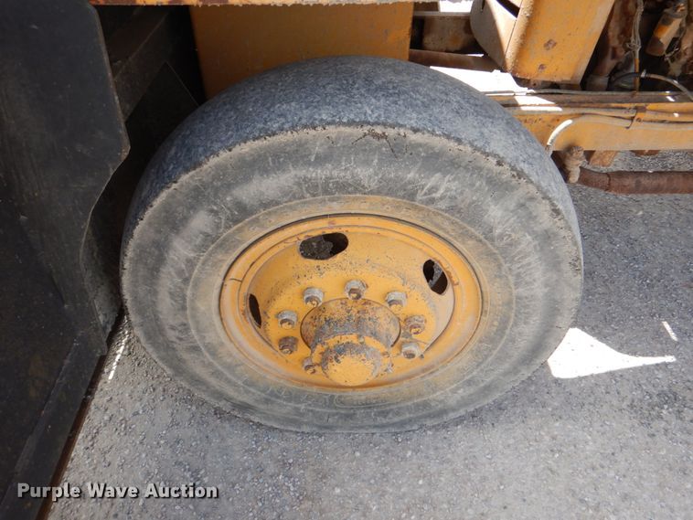 image for item DJ0447 Koehring K  chip spreader