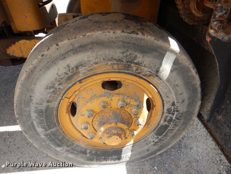 image for item DJ0447 Koehring K  chip spreader