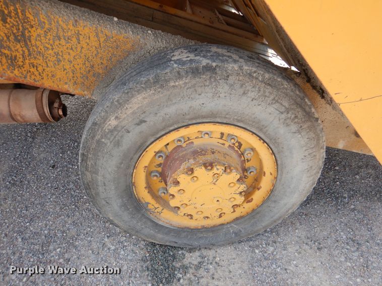 image for item DJ0447 Koehring K  chip spreader