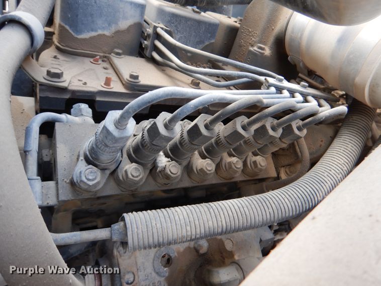 image for item DJ0448 1998 Ford F800  oil distributor truck