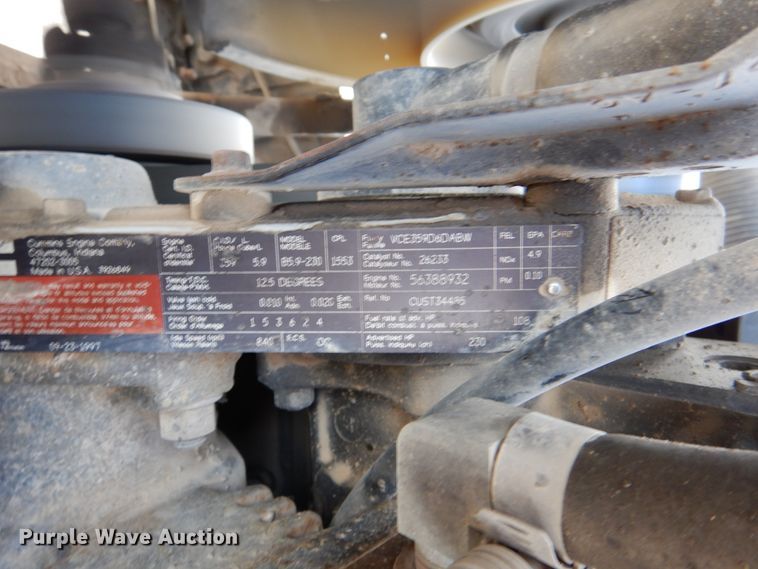 image for item DJ0448 1998 Ford F800  oil distributor truck