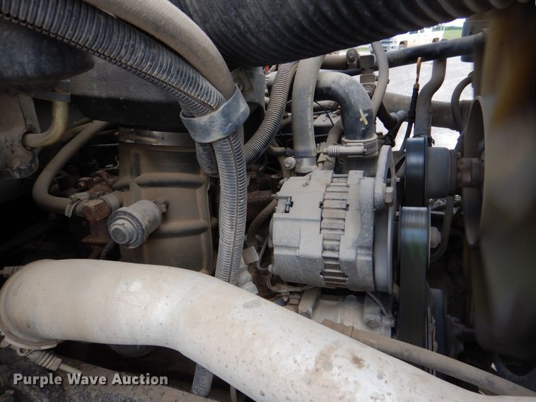 image for item DJ0448 1998 Ford F800  oil distributor truck