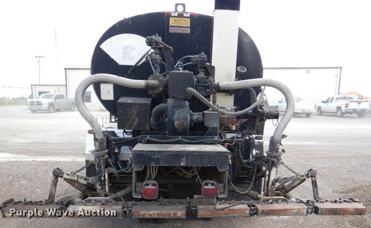 image for item DJ0448 1998 Ford F800  oil distributor truck