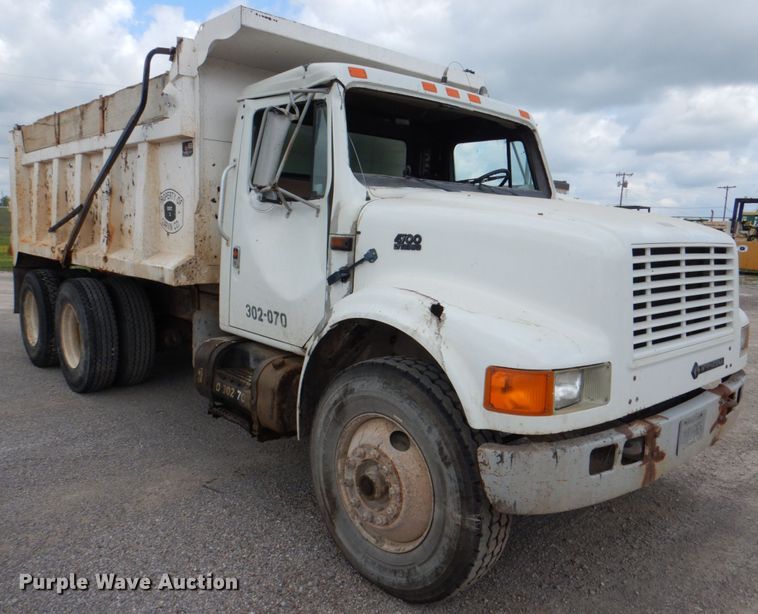 image for item DJ0449 1991 International 4900  dump truck
