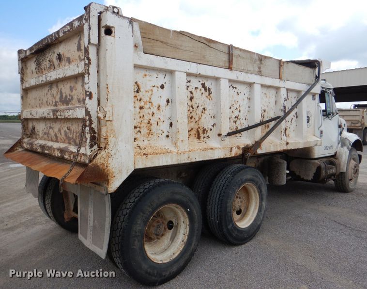 image for item DJ0449 1991 International 4900  dump truck