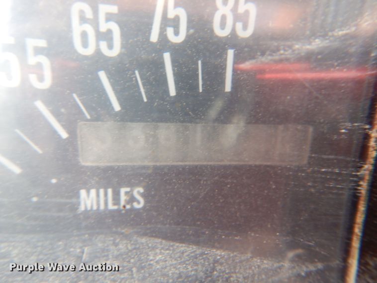 image for item DJ0449 1991 International 4900  dump truck