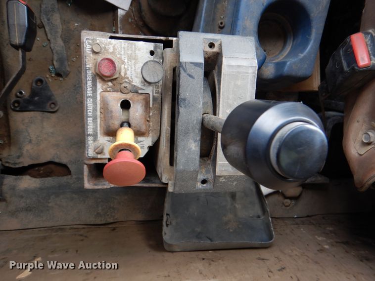 image for item DJ0449 1991 International 4900  dump truck