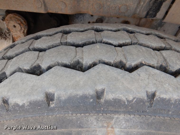 image for item DJ0449 1991 International 4900  dump truck