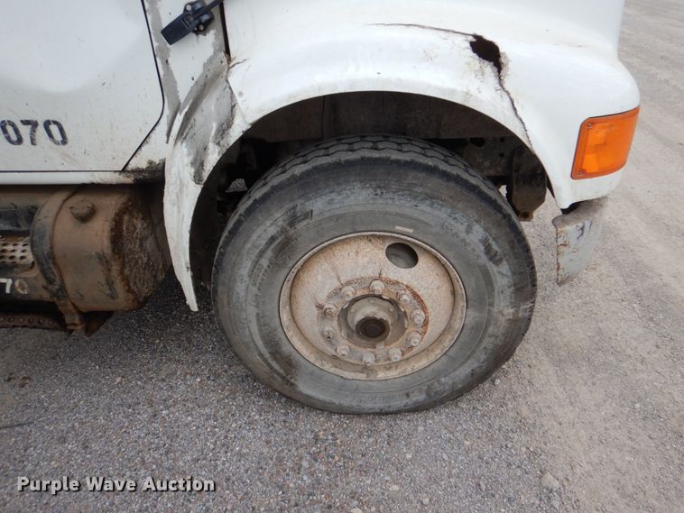 image for item DJ0449 1991 International 4900  dump truck